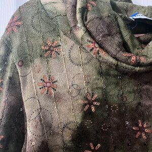Vintage mesh turtle neck with embroidery